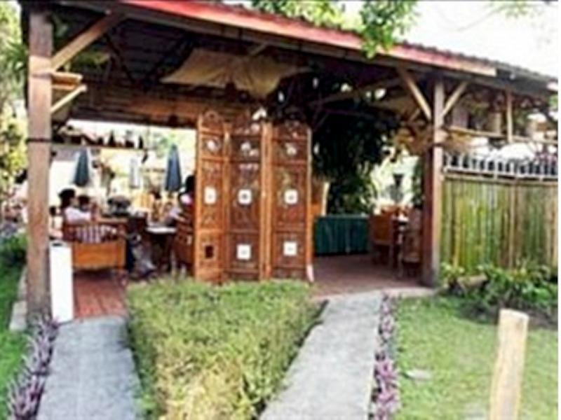Lokon Boutique Resort Tomohon Exterior photo