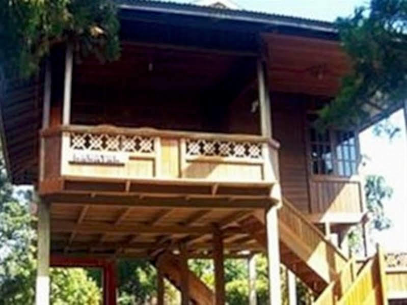 Lokon Boutique Resort Tomohon Exterior photo